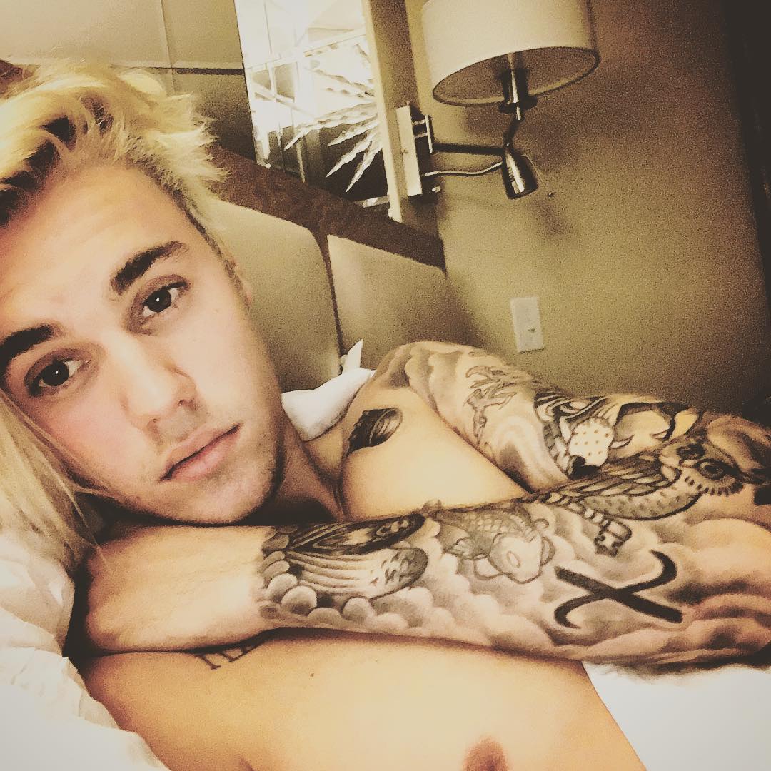 Justin Bieber’s Ex Flings are Getting NAKED on Instagram!!