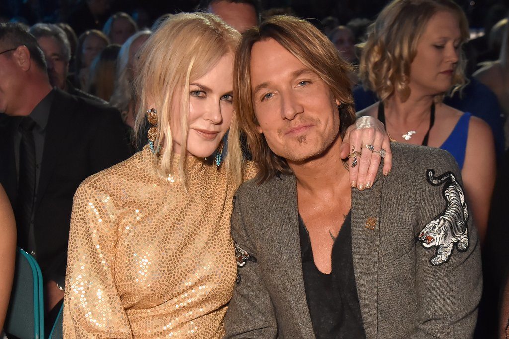 Keith Urban & Nicole Kidman Share a Romantic Kiss at the 2018 ACM Awards