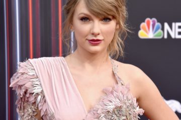 Taylor Swift gives Female Empowering Speech at 2018 Billboard Music Awards