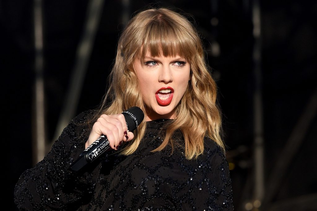 Taylor Swift FIRES Reputation Tour Dancer over Sexist Instagram Stories